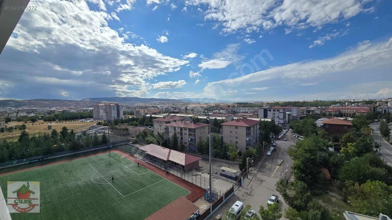 Çilek Emlaktan Merkezi Konumda Kiralık 3+1 Manzaralı Daire — fotoğraf 3