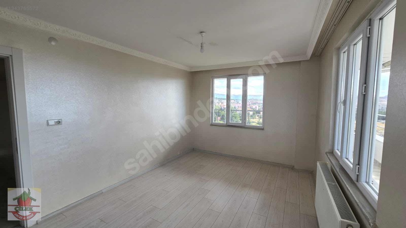 Çilek Emlaktan Merkezi Konumda Kiralık 3+1 Manzaralı Daire — fotoğraf 15