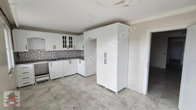 Çilek Emlaktan Merkezi Konumda Kiralık 3+1 Manzaralı Daire — fotoğraf 26