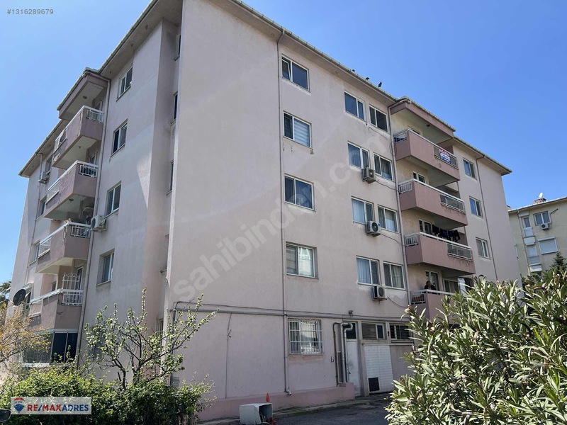 İzmır Karşıyaka, Bostanlı Satılık 3+1 Daıre