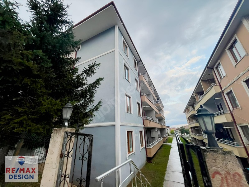 Remax Desıgn Kemalpaşada 2+1 Kiralık Dubleks Daire — fotoğraf 3