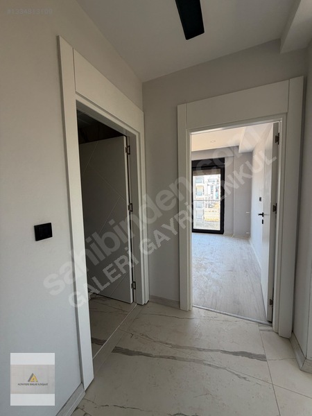 Altıntaş'ta Havuzlu İskanlı Katta Kiralık 1+1 — fotoğraf 4