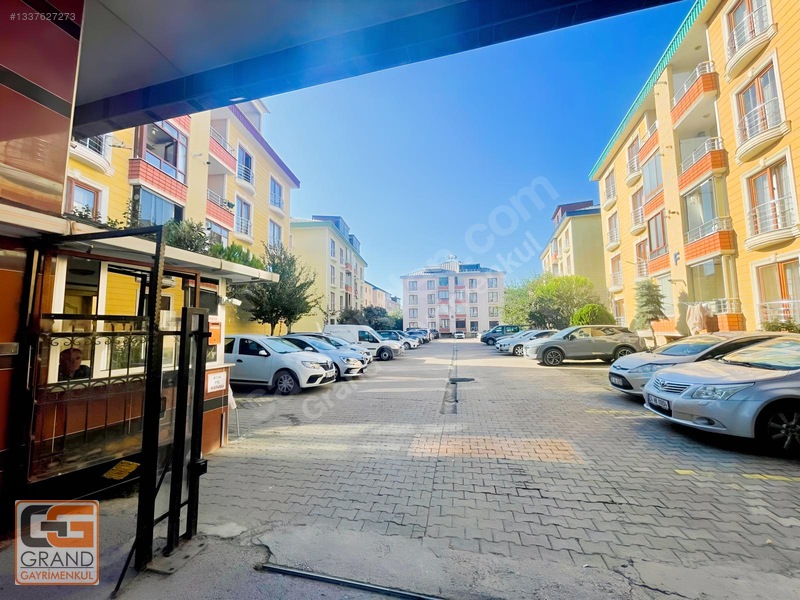 Pendik Esenler'de Satılık 3+1 Daire, 100m², Zümrüt Evler Sitesi — fotoğraf 4