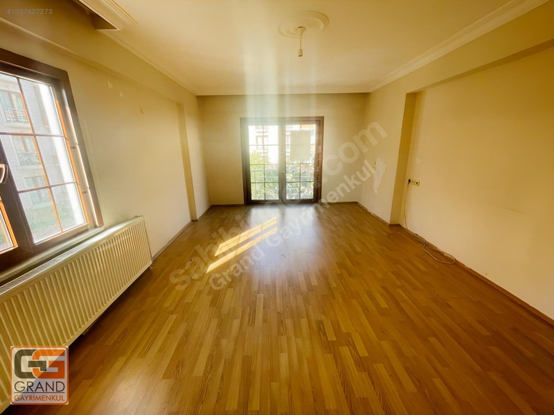 Pendik Esenler'de Satılık 3+1 Daire, 100m², Zümrüt Evler Sitesi — fotoğraf 10