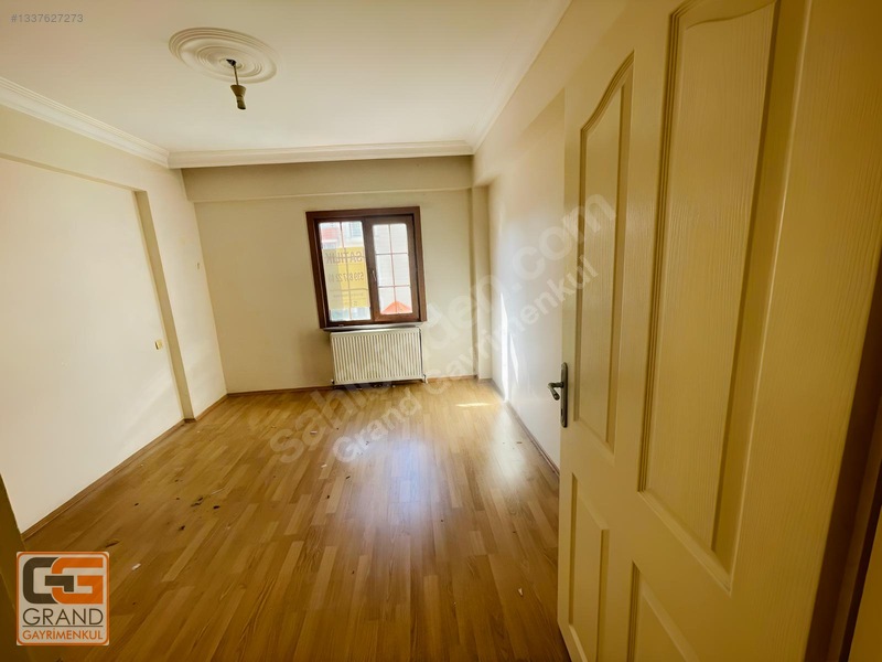 Pendik Esenler'de Satılık 3+1 Daire, 100m², Zümrüt Evler Sitesi — fotoğraf 13