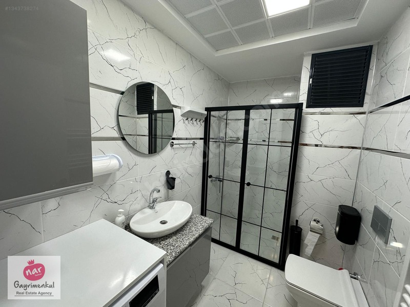 Full Eşyalı Balkonlu Geniş 1+1 Daire — fotoğraf 2