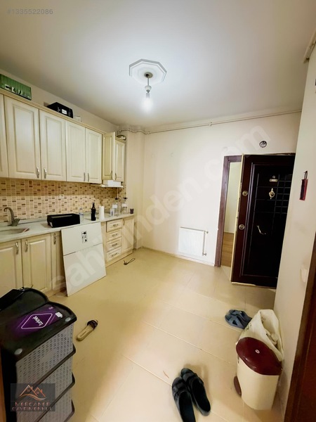 Üniversite Cd Ve Seylap Cd Yakını,asansörlü,ara Kat Geniş 1+1 — fotoğraf 7