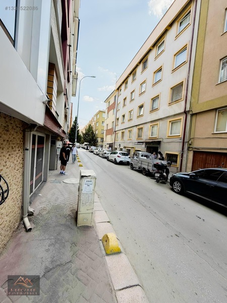 Üniversite Cd Ve Seylap Cd Yakını,asansörlü,ara Kat Geniş 1+1 — fotoğraf 13