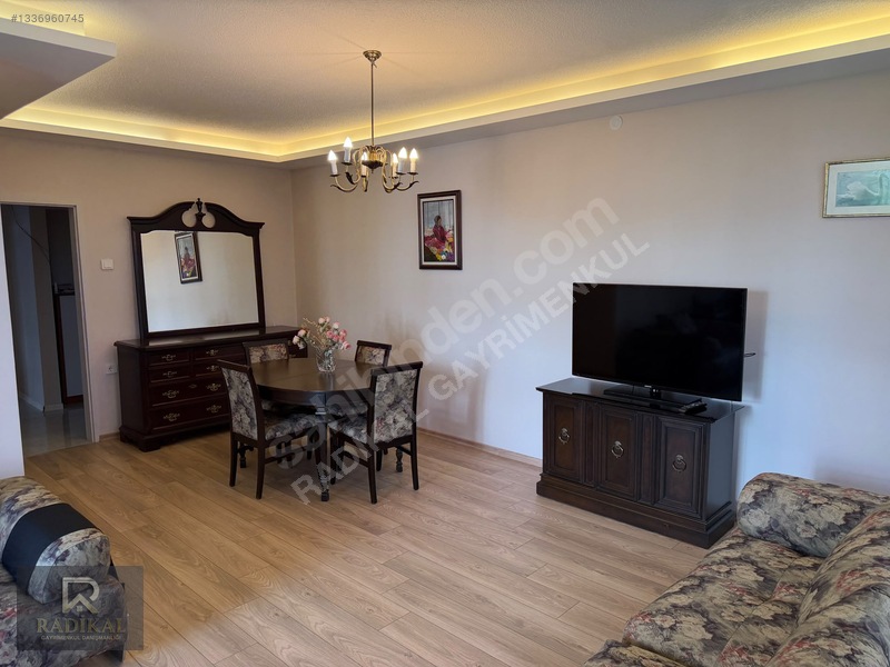 Gaziosmanpaşa Kulelide Eşsiz Konumda Eşyalı Geniş 2+1 Daire — fotoğraf 3
