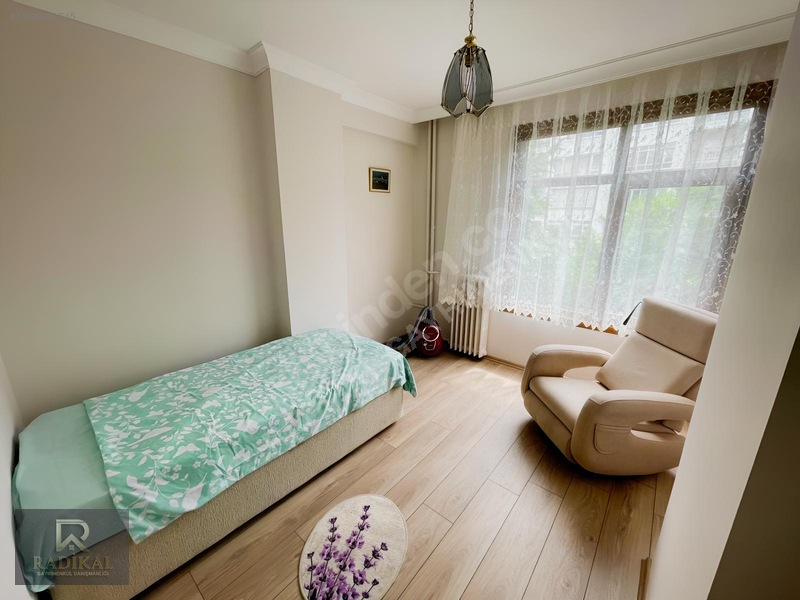 Gaziosmanpaşa Kulelide Eşsiz Konumda Eşyalı Geniş 2+1 Daire — fotoğraf 12