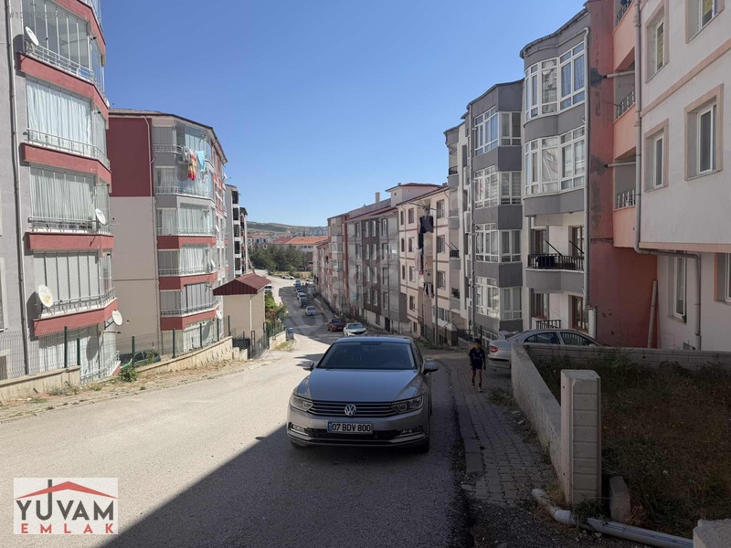 Merkezi Konumda Kiracılı Eşy Satılık 2+1||yuvam Emlak|| — fotoğraf 2