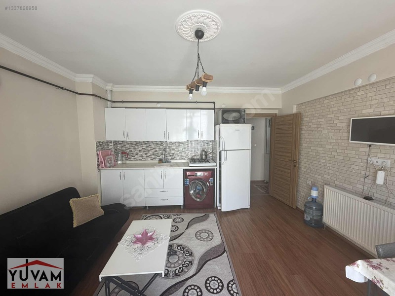 Merkezi Konumda Kiracılı Eşy Satılık 2+1||yuvam Emlak|| — fotoğraf 5