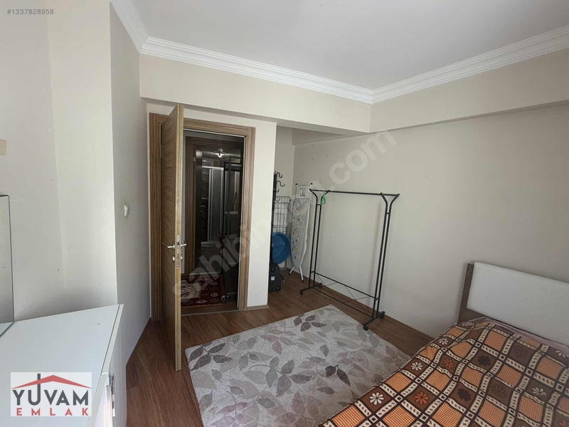 Merkezi Konumda Kiracılı Eşy Satılık 2+1||yuvam Emlak|| — fotoğraf 8