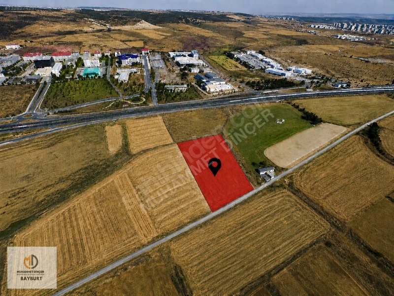 Baberti Külliyesi Karşısı Köşe Parsel Satılık 2000M² Arsa