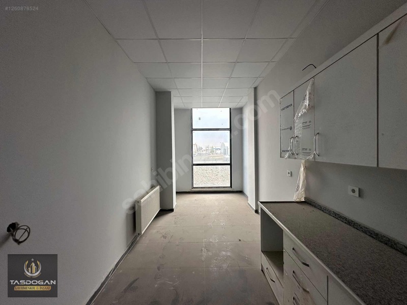 Küsget'te Satılık 4 Kat&1500m2 Kapalı Alan-ticari İş Yeri — fotoğraf 10
