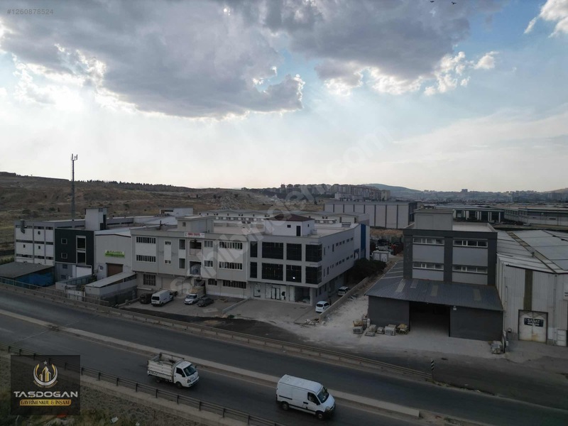 Küsget'te Satılık 4 Kat&1500m2 Kapalı Alan-ticari İş Yeri — fotoğraf 17
