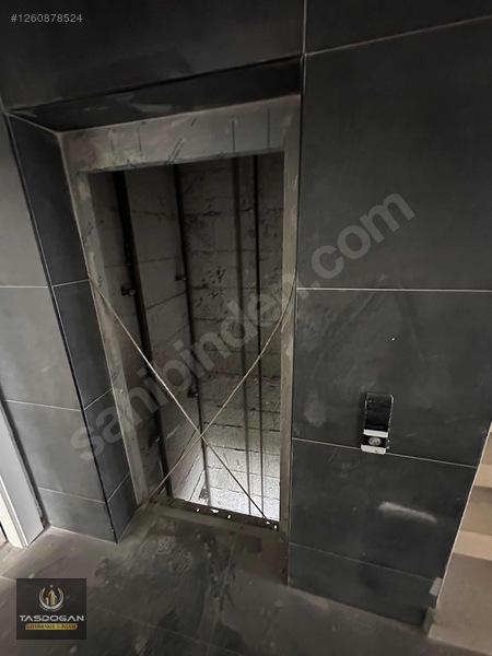 Küsget'te Satılık 4 Kat&1500m2 Kapalı Alan-ticari İş Yeri — fotoğraf 18