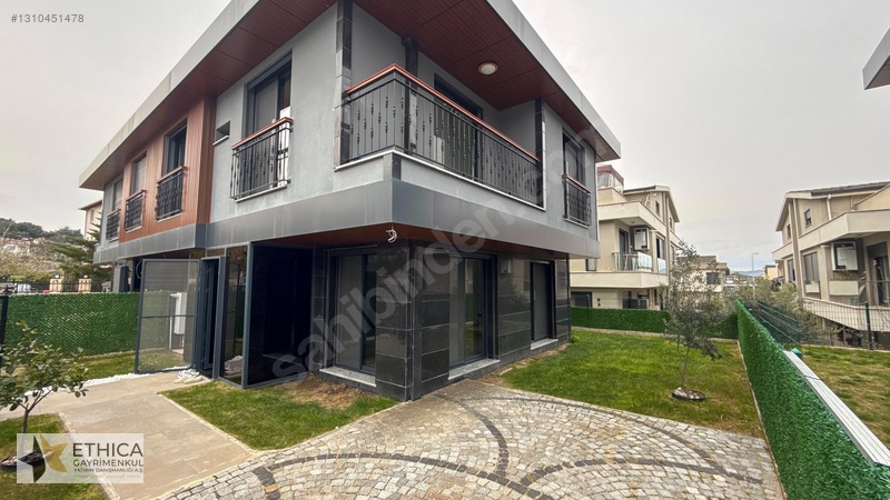 Sağlam Yapı! Deniz Ve Orman Manzaralı Kiralık Villa Urla — fotoğraf 3