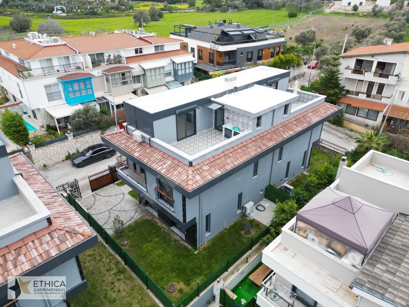 Sağlam Yapı! Deniz Ve Orman Manzaralı Kiralık Villa Urla — fotoğraf 13
