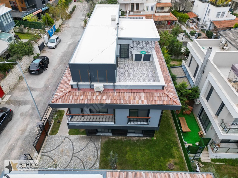 Sağlam Yapı! Deniz Ve Orman Manzaralı Kiralık Villa Urla — fotoğraf 16