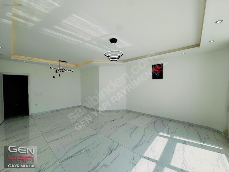 Gen'den Mezitli Viranşehir'de Denize Sıfır 4+1 Daire — fotoğraf 4
