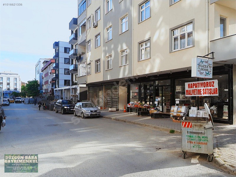 Düzgün Babadan Kaynarca Merkezde 600 M2 Birçok İşe Uygun Dükkan