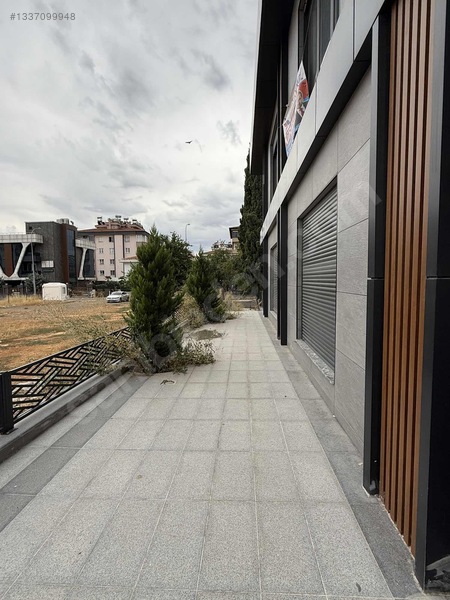 Pancarlı Sanko Koleji Karşısında 330 M2 3 Katlı Kiralık — fotoğraf 7