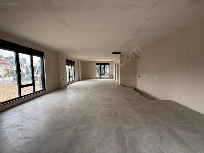 Pancarlı Sanko Koleji Karşısında 330 M2 3 Katlı Kiralık — fotoğraf 18