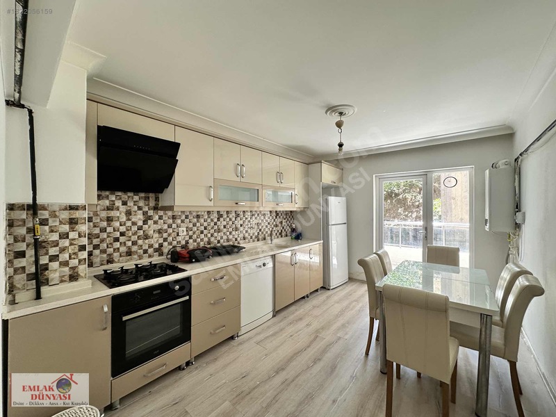Duralialıç'ta Caddeye Yakın, Asansörlü 3+1 Yapılı Daire — fotoğraf 2