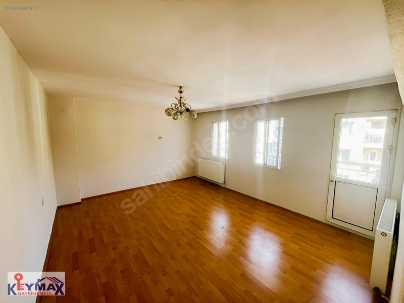 Yeşilyurt Vatan Mah'de Kilerli Çift Wcli Geniş Kiralık 3+1 Daire — fotoğraf 2