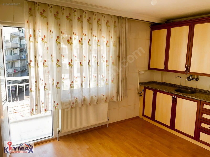 Yeşilyurt Vatan Mah'de Kilerli Çift Wcli Geniş Kiralık 3+1 Daire — fotoğraf 4