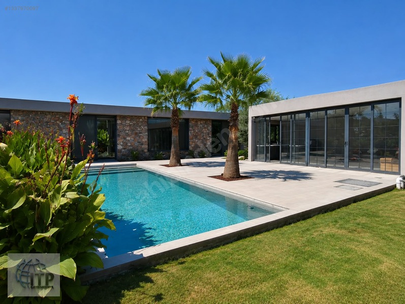 Itp'den Urla Ourland Site İçinde Tek Kat Satılık 4+1 Lüks Villa — fotoğraf 2