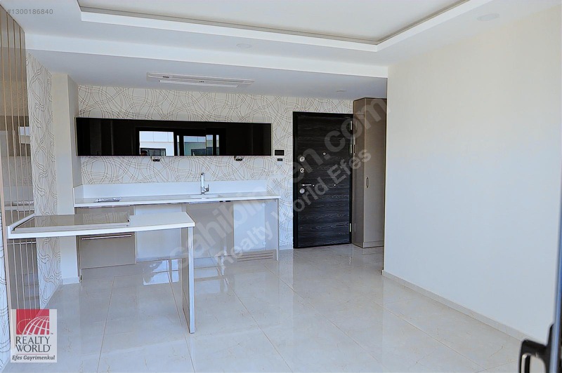 Realty World Efes Gayrimenkul'den Kuşadasında Satılık 1+1 Daire — fotoğraf 5