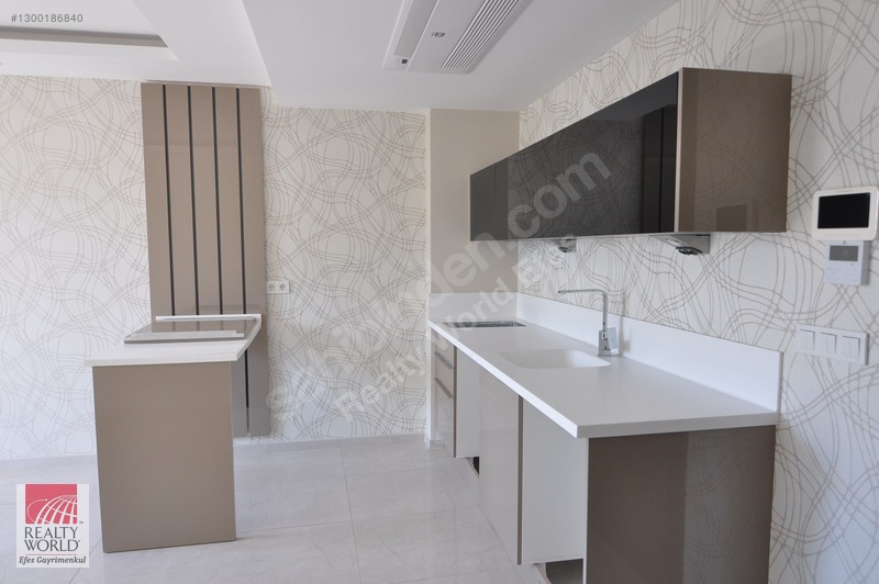 Realty World Efes Gayrimenkul'den Kuşadasında Satılık 1+1 Daire — fotoğraf 13