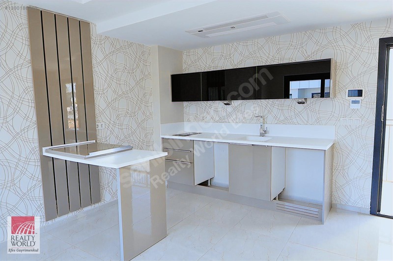 Realty World Efes Gayrimenkul'den Kuşadasında Satılık 1+1 Daire — fotoğraf 17