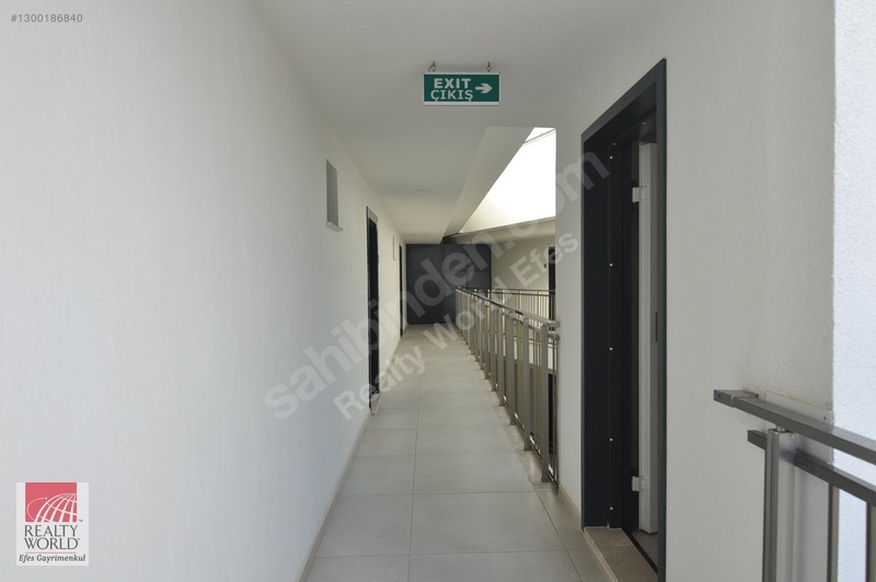 Realty World Efes Gayrimenkul'den Kuşadasında Satılık 1+1 Daire — fotoğraf 18