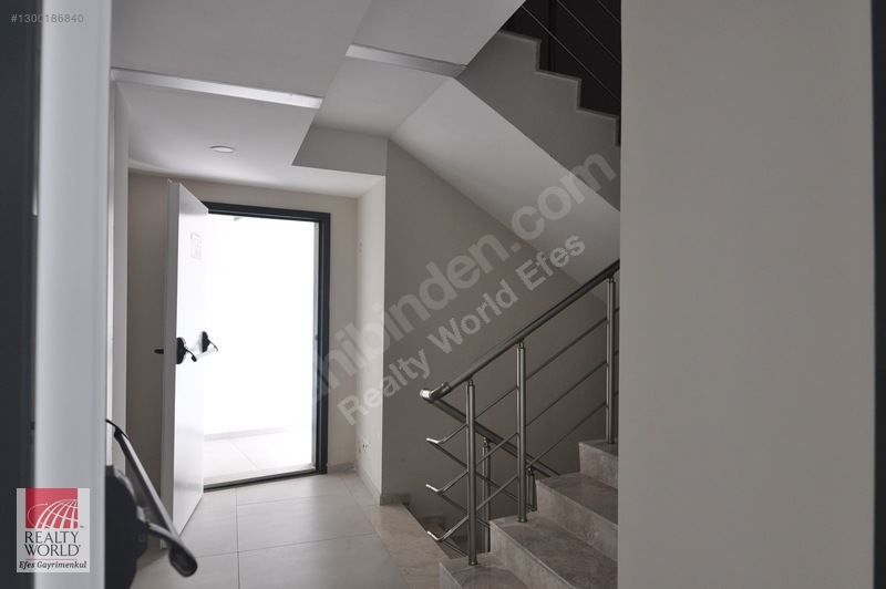 Realty World Efes Gayrimenkul'den Kuşadasında Satılık 1+1 Daire — fotoğraf 19