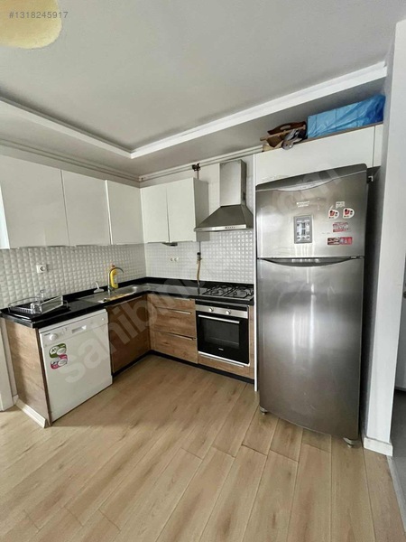 Beyazevler D/gazlı Balkonlu Az Katlı Yeni Bina 1+1 Kiralık