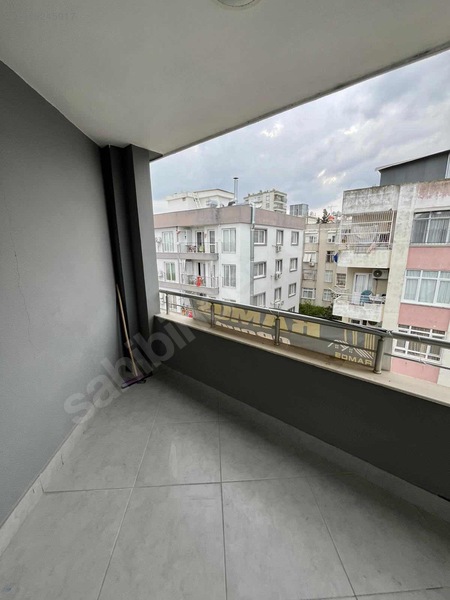 Beyazevler D/gazlı Balkonlu Az Katlı Yeni Bina 1+1 Kiralık — fotoğraf 6