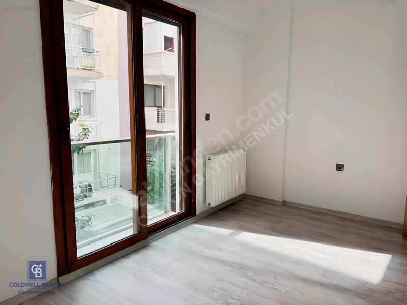 Karşıyaka Yalı Mahallesi 3+1 Kiralık Daire — fotoğraf 9