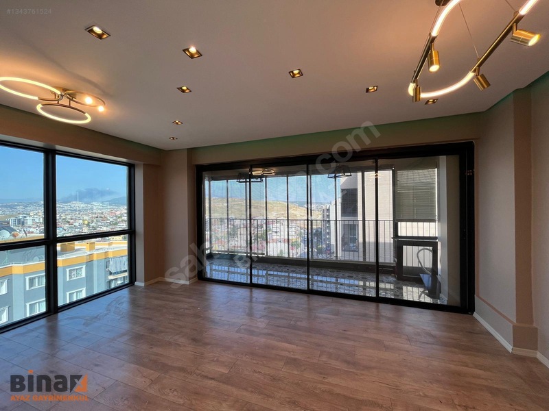 Folkart Line Sitesinde 3+1 145m2 İçi Yapılı Fırsat Satılık Daire — fotoğraf 2