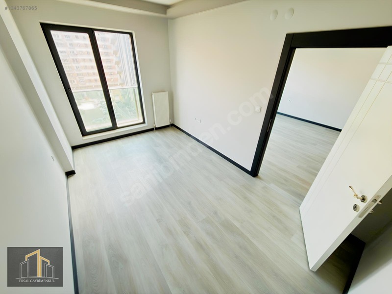 Bulvar 1011 Uzmanı Ersal'dan 1+1 Büyük Tip Ara Kat Kiralık — fotoğraf 5