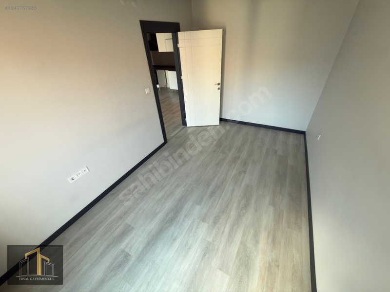 Bulvar 1011 Uzmanı Ersal'dan 1+1 Büyük Tip Ara Kat Kiralık — fotoğraf 6