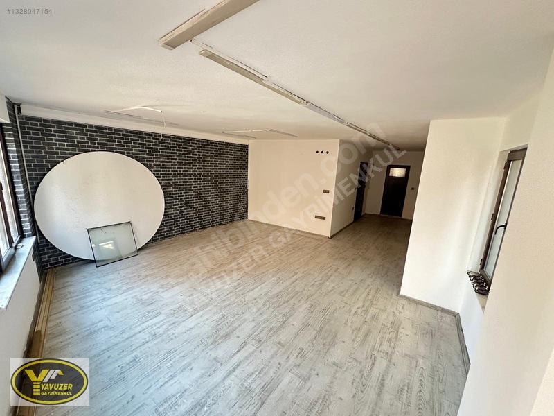 Yavuzer Gayrimenkulden Çarşı Merkezde Kiralık Ofis — fotoğraf 3
