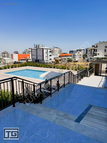 Fevzi Çakmak'da Havuzlu Katta Cadde Üzeri Lüx 2+1 — fotoğraf 3