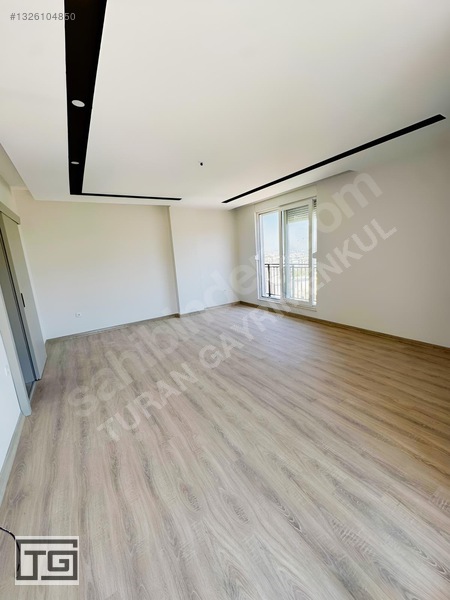 Fevzi Çakmak'da Havuzlu Katta Cadde Üzeri Lüx 2+1 — fotoğraf 6