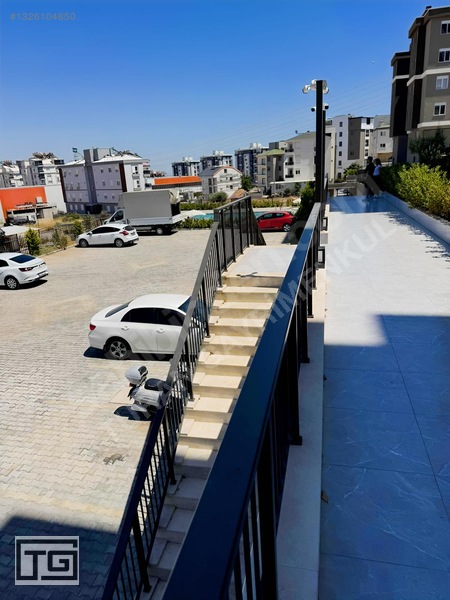Fevzi Çakmak'da Havuzlu Katta Cadde Üzeri Lüx 2+1 — fotoğraf 23