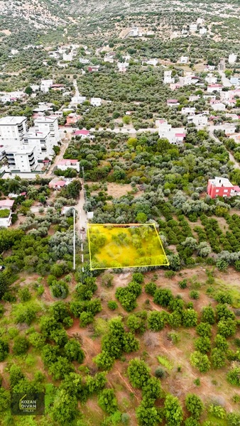 Kozan Divan Emlak'tan Aslanpaşa'da 4 Kata İmarlı Geniş Arsa — fotoğraf 4