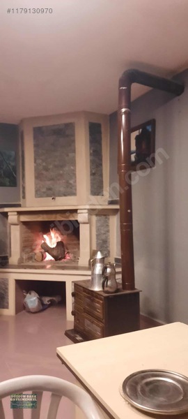 Düzgün Babadan Ana Asfalt Cepheli, Yaşam Ve Ofise Uygun Mülk — fotoğraf 2