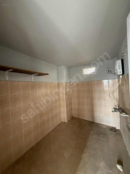 Krc'den Yeşılyurt Mah. 3,5 Katlı Müstakil Ev — fotoğraf 17